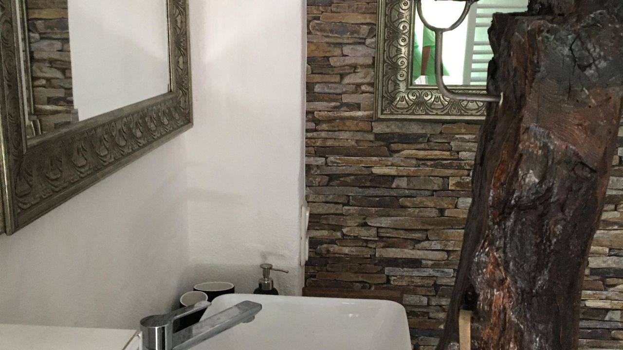 Bad_Waschbecken Bad_Waschbecken